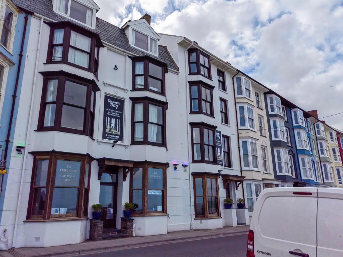 Cardigan Bay Self Catering Accommodation Aberystwyth Ngoại thất bức ảnh
