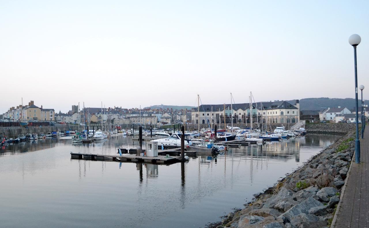 Cardigan Bay Self Catering Accommodation Aberystwyth Ngoại thất bức ảnh
