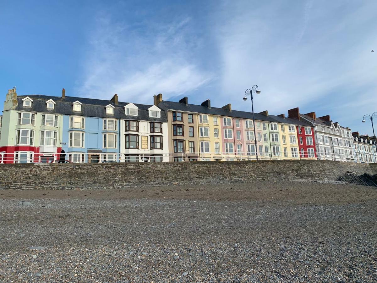 Cardigan Bay Self Catering Accommodation Aberystwyth Ngoại thất bức ảnh